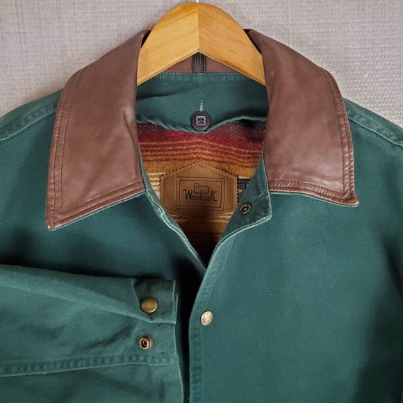VTG WOOLRICH Sz Medium Mens Canvas Field Jacket w Button Serape Wool Liner Aztec